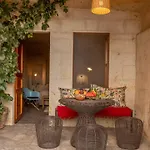 Serinn House אורחן