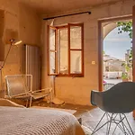 אורחן Serinn House