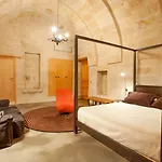 Serinn House 3* אורגופ