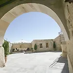Serinn House 3*