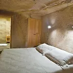 אורחן Serinn House אורגופ