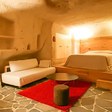 イン セリン ハウス ウルギュップ