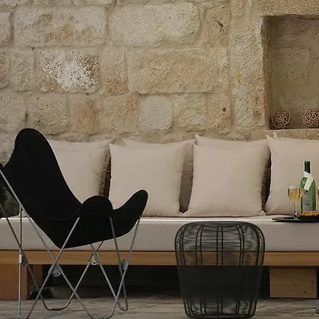 Han/Misafirhane Serinn House