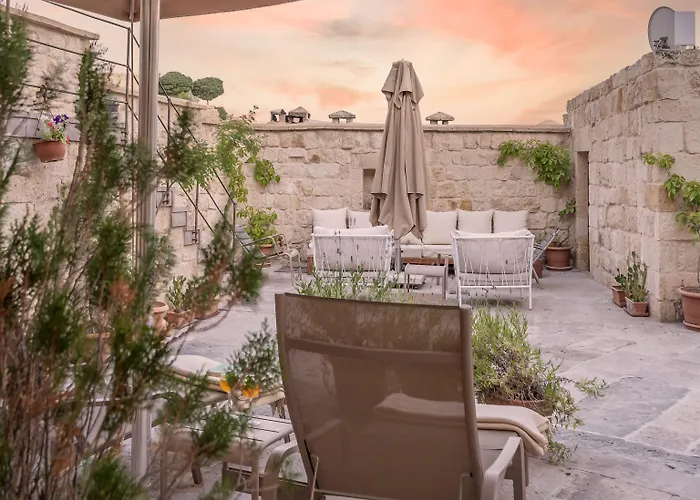 Πανδοχείο Serinn House