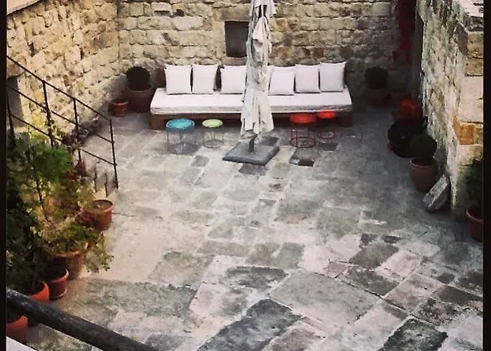 Fogadó Serinn House